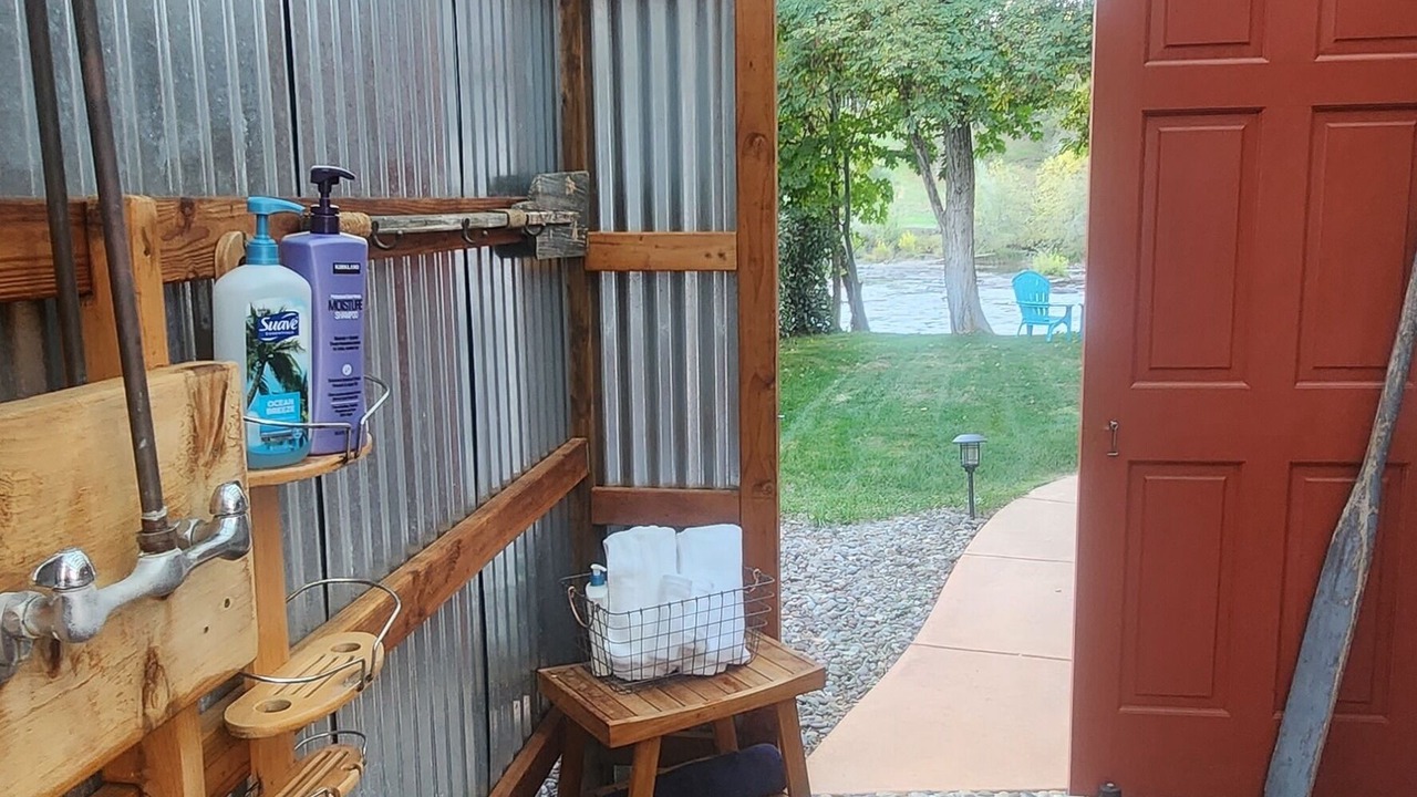 Photo of Outdoor in Shady Cove