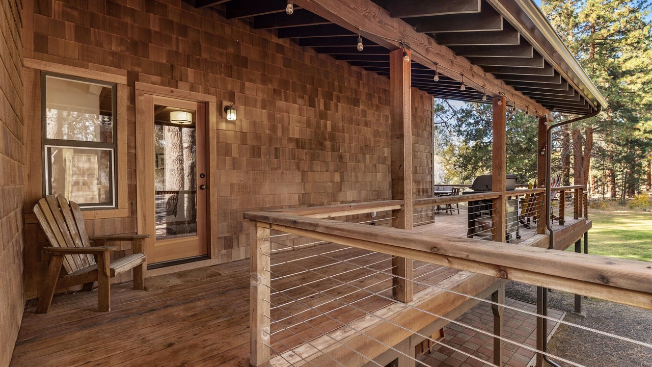 Photo of Patio Balcony in Sisters