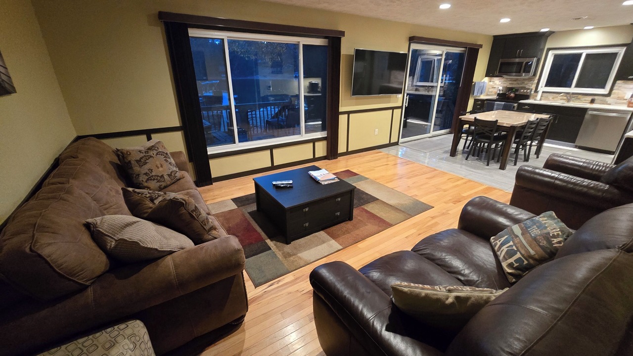 Photo of Livingroom in Mayfield