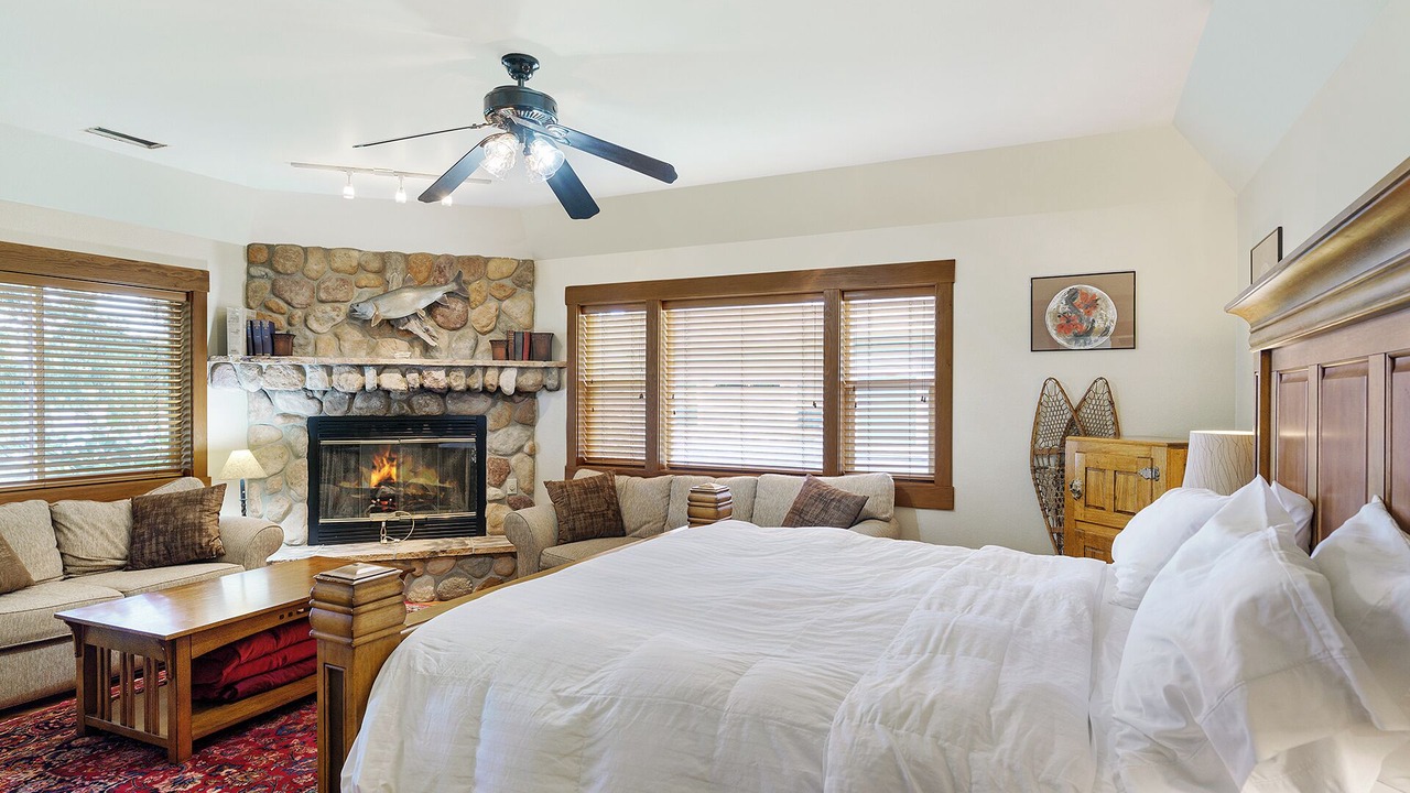 Photo of Bedroom in Sagle