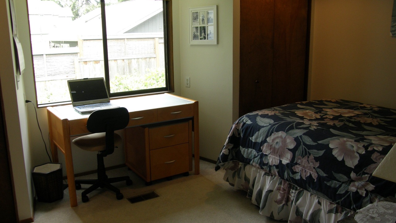 Photo of Bedroom in Richmond Highlands