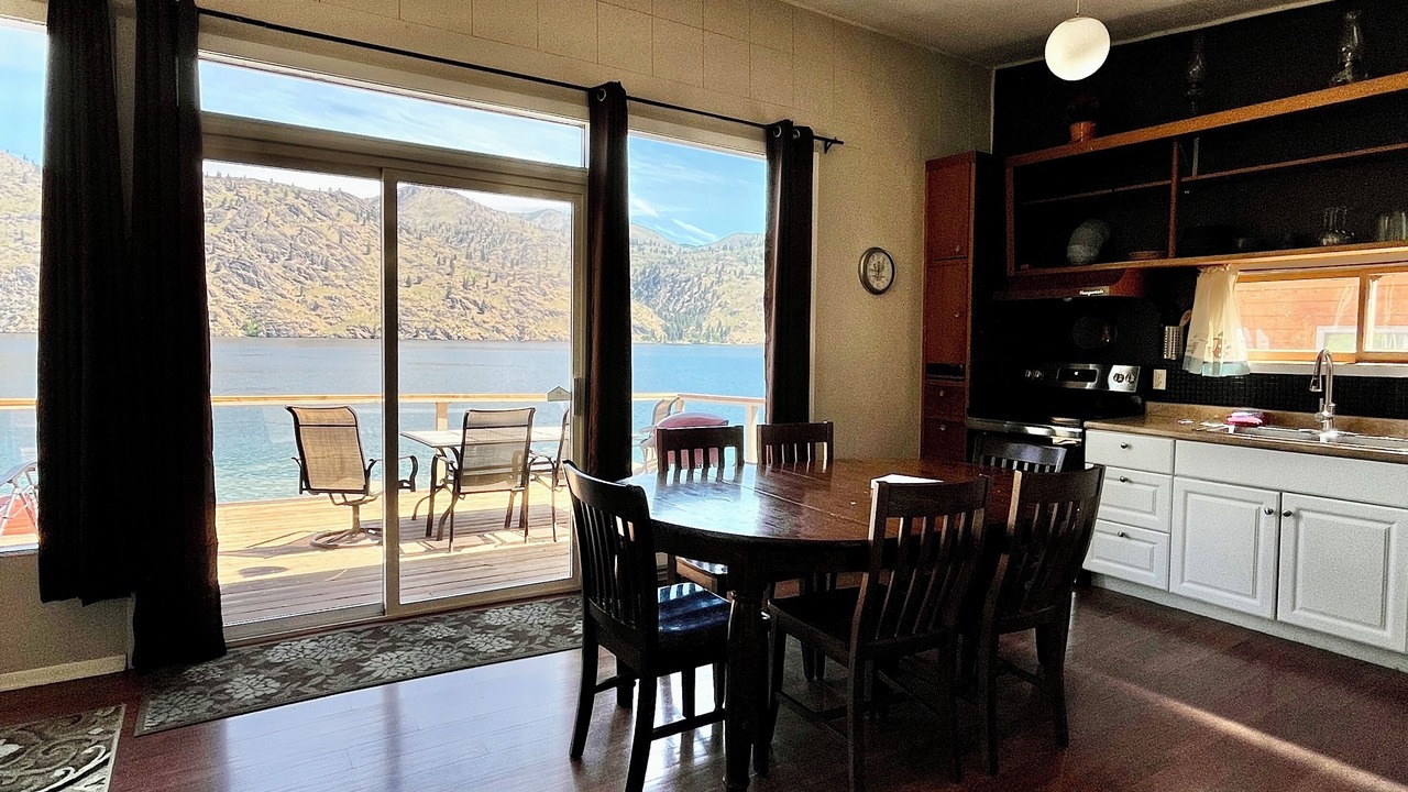 Photo of Bedroom in Chelan