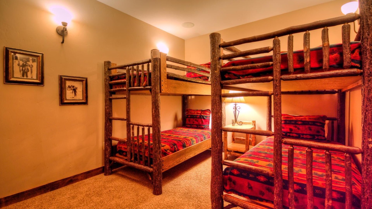 Photo of Bedroom in Antler Ridge