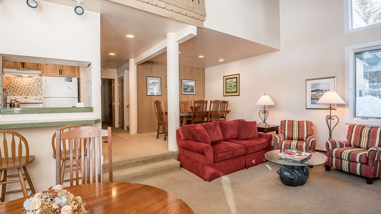 Photo of Livingroom in Warm Springs