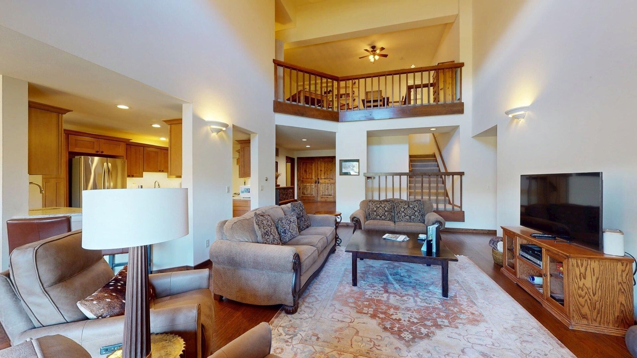 Photo of Livingroom in Elkhorn Village