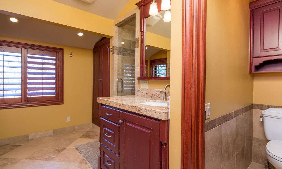 Photo of Bathroom in Elkhorn