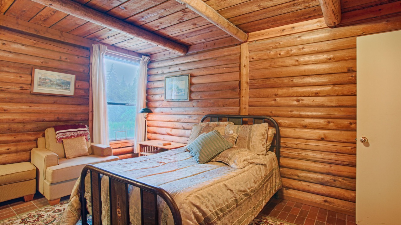 Photo of Bedroom in Gig Harbor