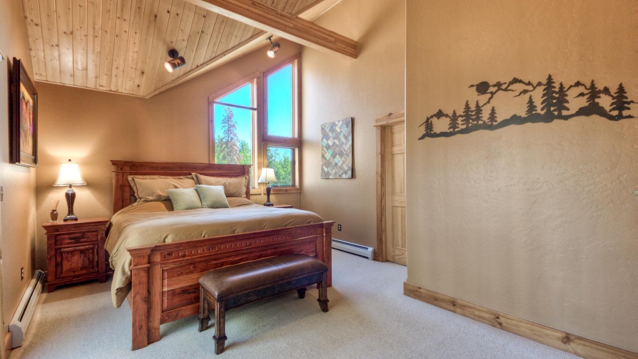 Photo of Bedroom in Big Sky