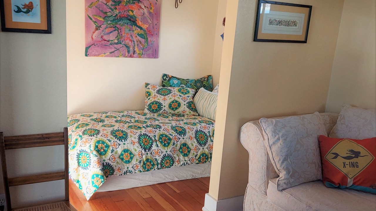 Photo of Bedroom in Ashland
