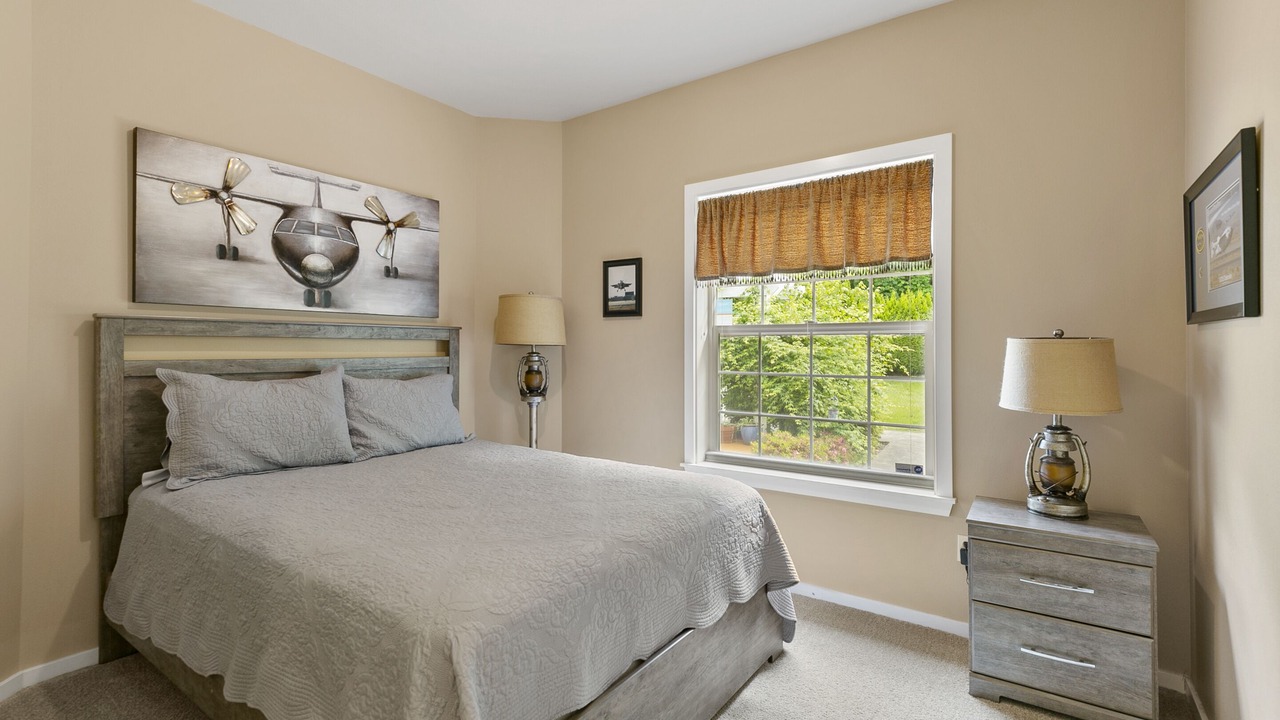 Photo of Bedroom in Artondale