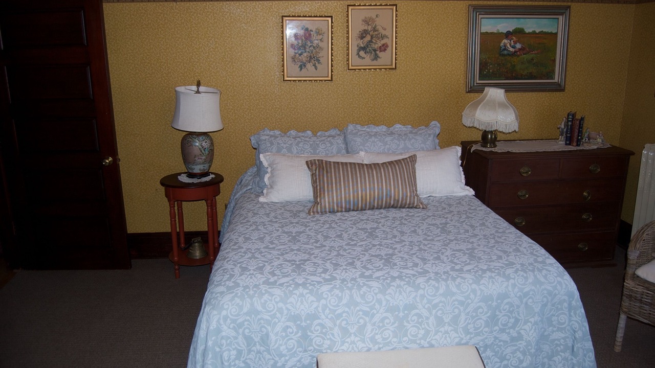 Photo of Bedroom in Stanwood