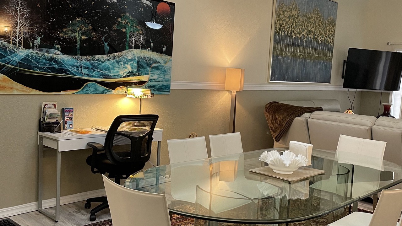 Photo of Livingroom in Downtown Portland