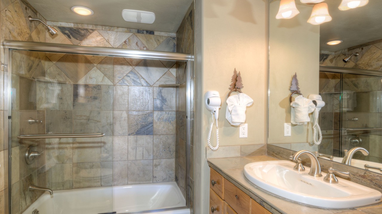 Photo of Bathroom in Big Sky