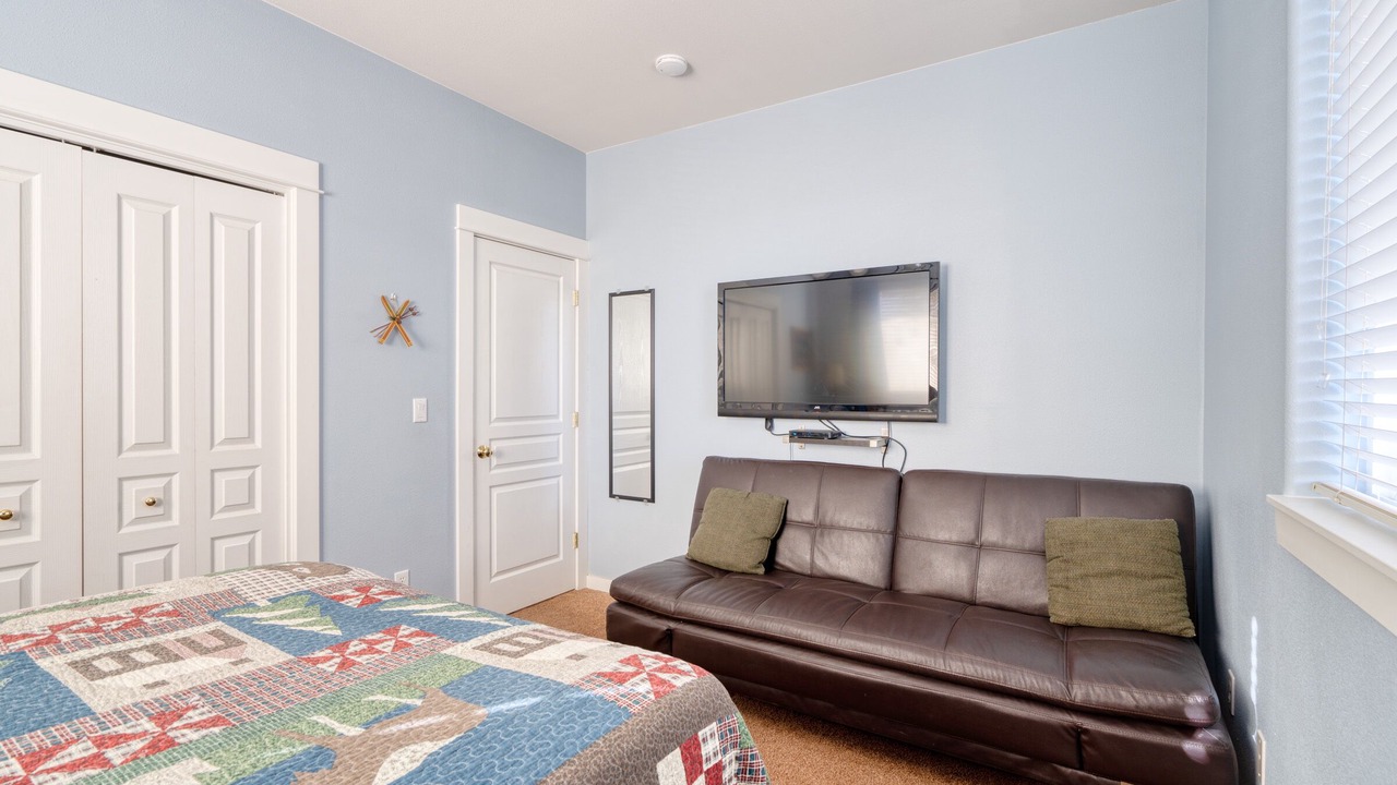 Photo of Bedroom in Bend