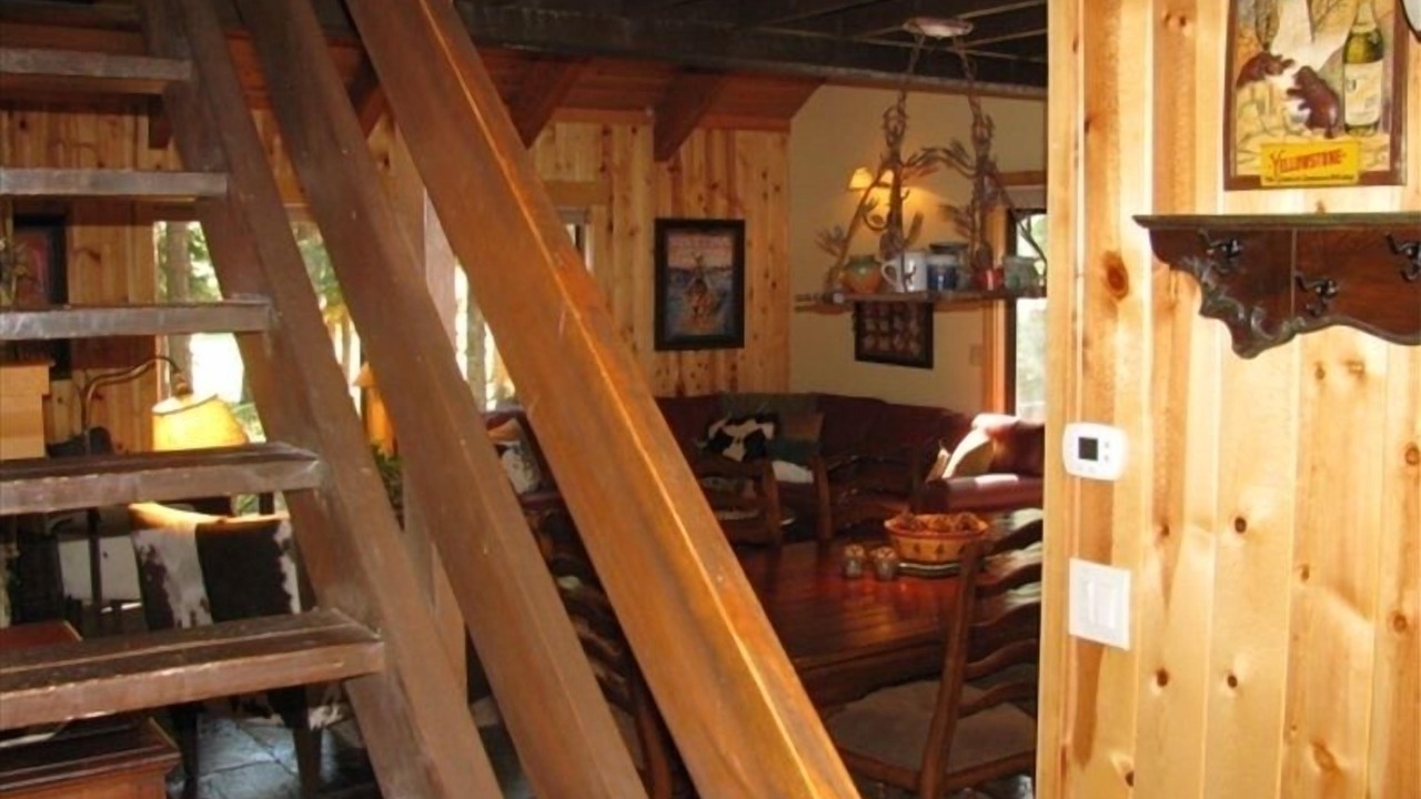 Photo of Bedroom in Black Butte Ranch
