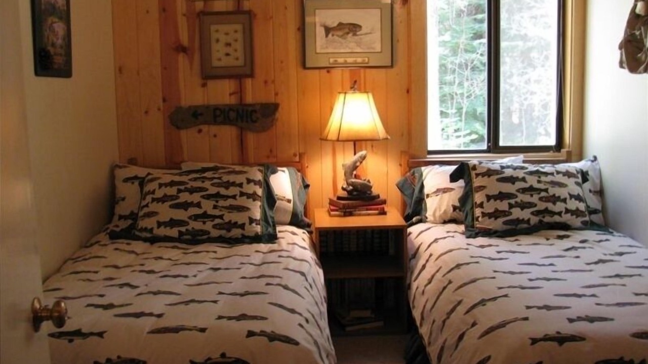 Photo of Bedroom in Black Butte Ranch