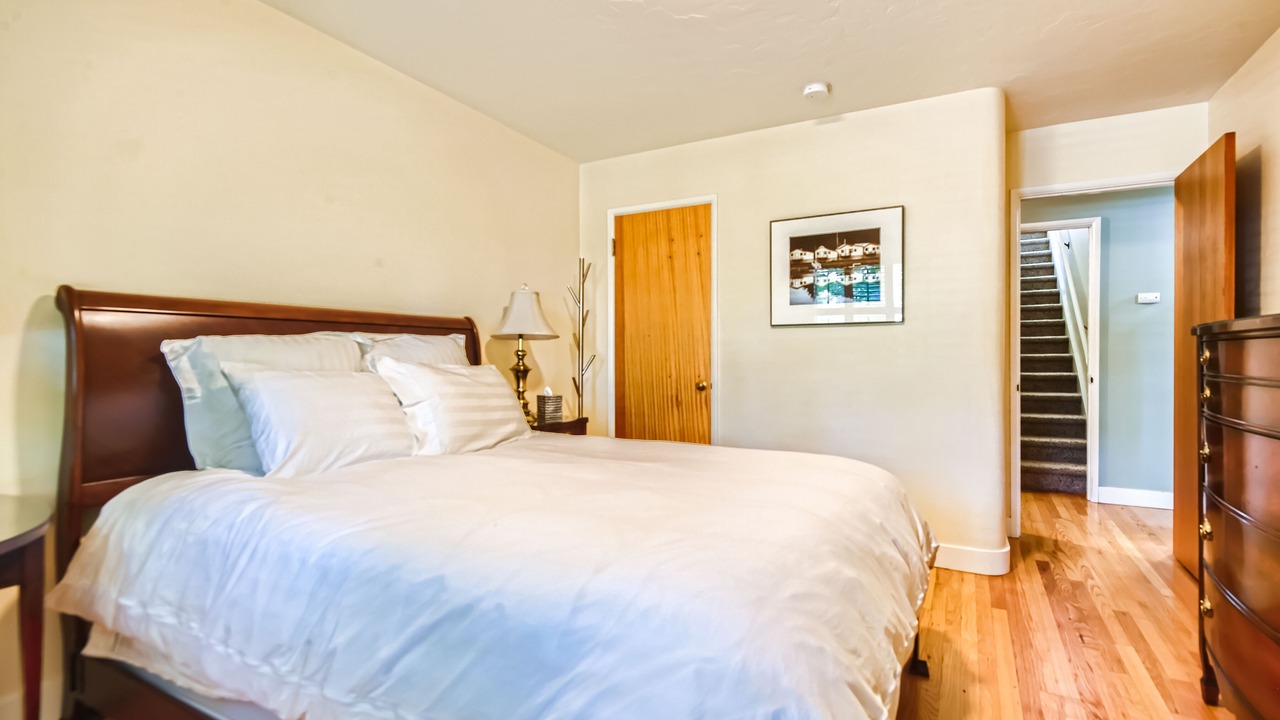 Photo of Bedroom in Belmont