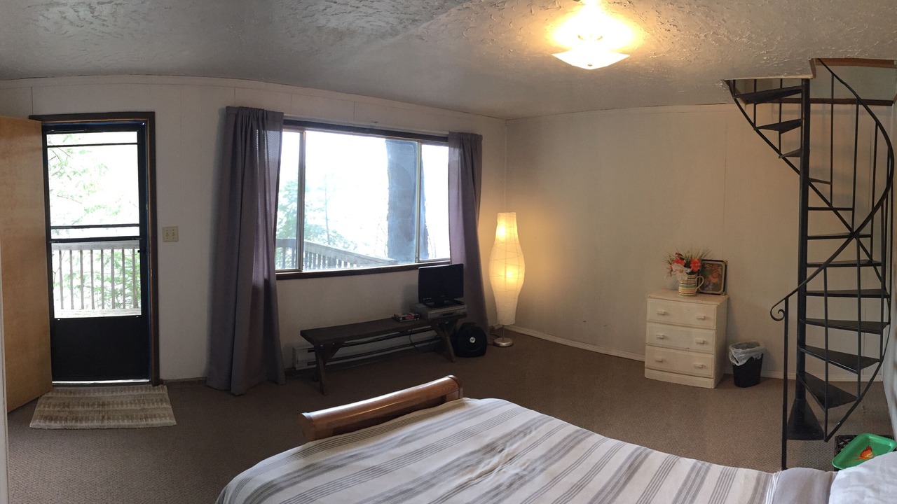 Photo of Bedroom in Loon Lake