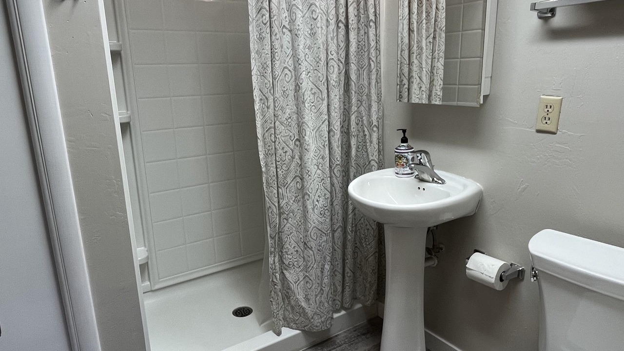 Photo of Bathroom in Featherville