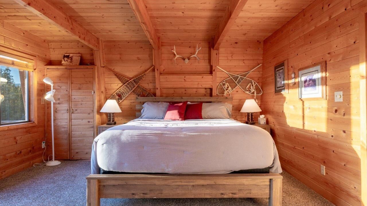 Photo of Bedroom in Island Park
