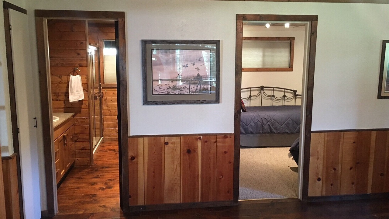 Photo of Bathroom in Klamath Falls