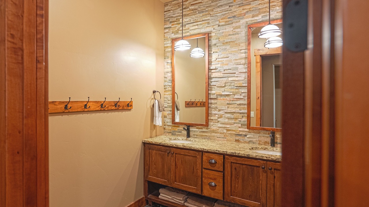 Photo of Bathroom in Ashton