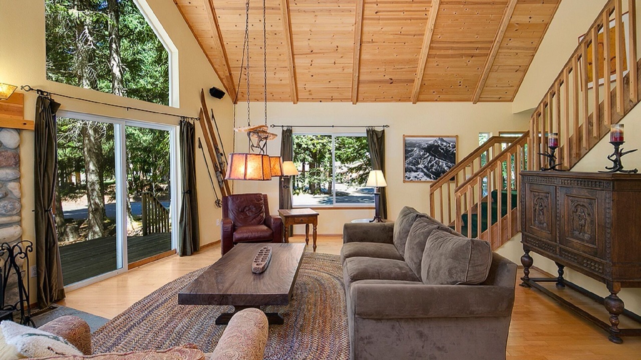 Photo of Livingroom in Enumclaw