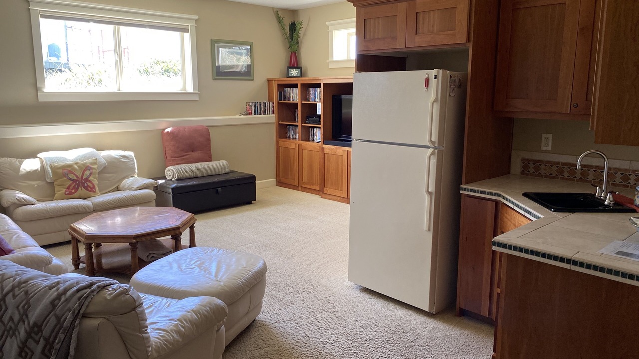 Photo of Bedroom in Rockaway Beach