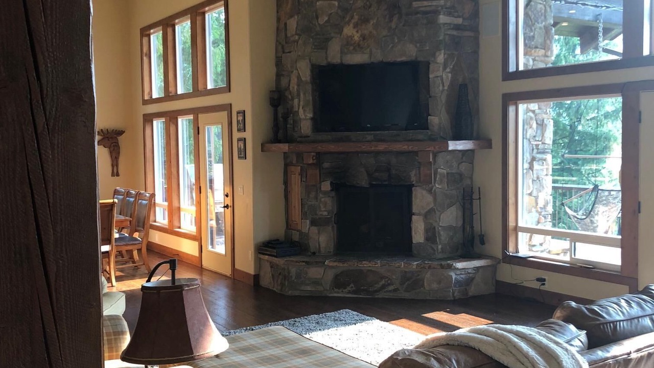 Photo of Livingroom in Priest River