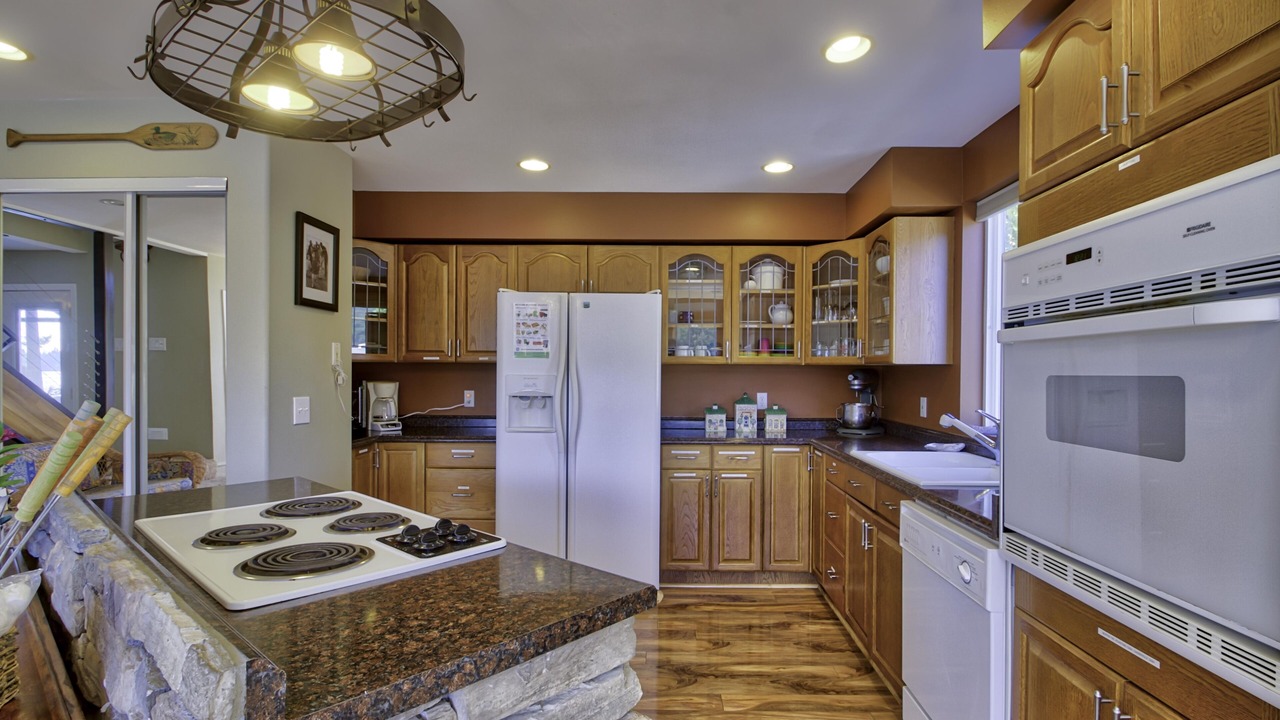 Photo of Kitchen in Longbranch