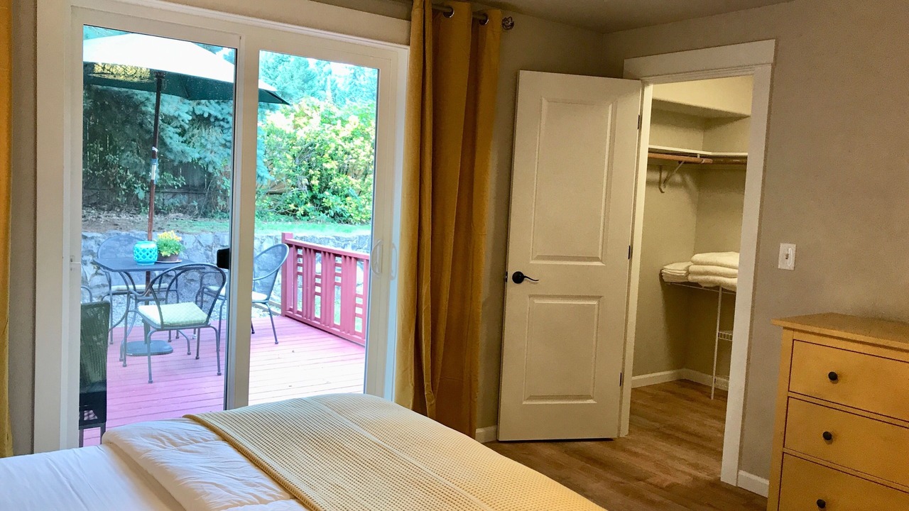 Photo of Bedroom in Bull Mountain