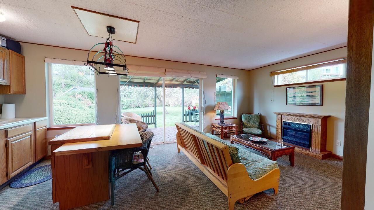 Photo of Livingroom in Birch Bay