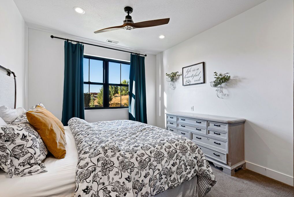 Photo of Bedroom in Garden City