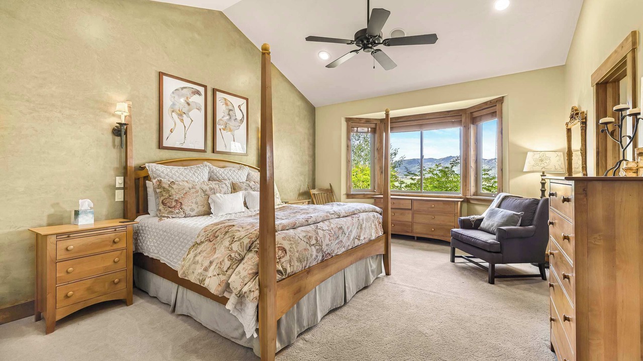 Photo of Bedroom in Victor