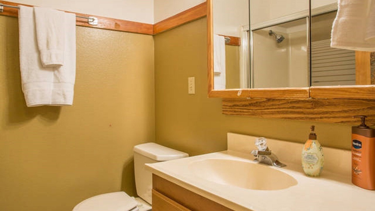 Photo of Bathroom in Lakewood