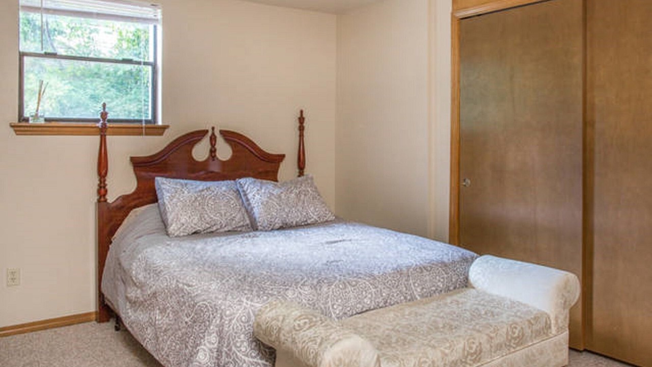 Photo of Bedroom in Lakewood