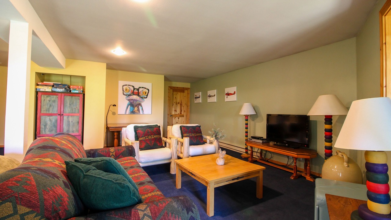 Photo of Livingroom in Rivers Crossing