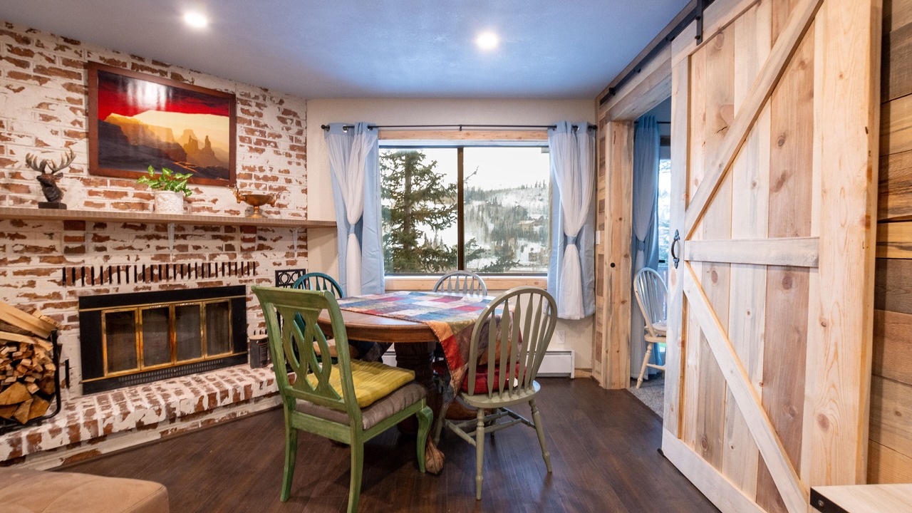 Photo of Livingroom in Brian Head