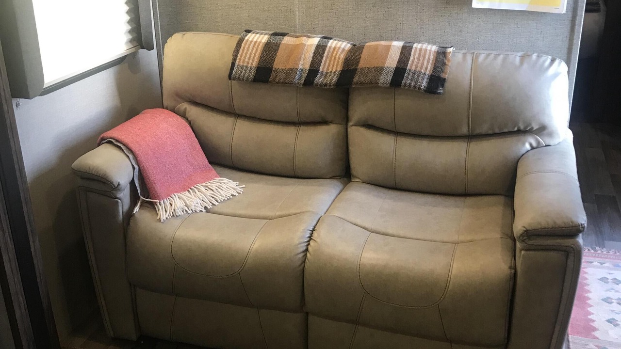 Photo of Livingroom in Victor