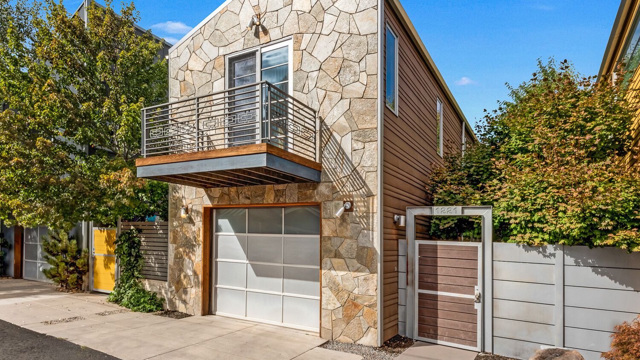 Photo of Outdoor in River West