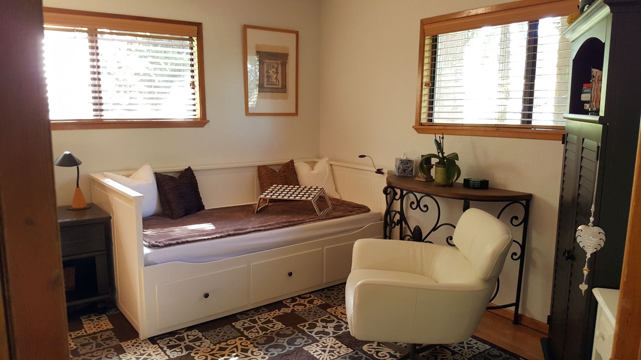 Photo of Bedroom in Inglewood