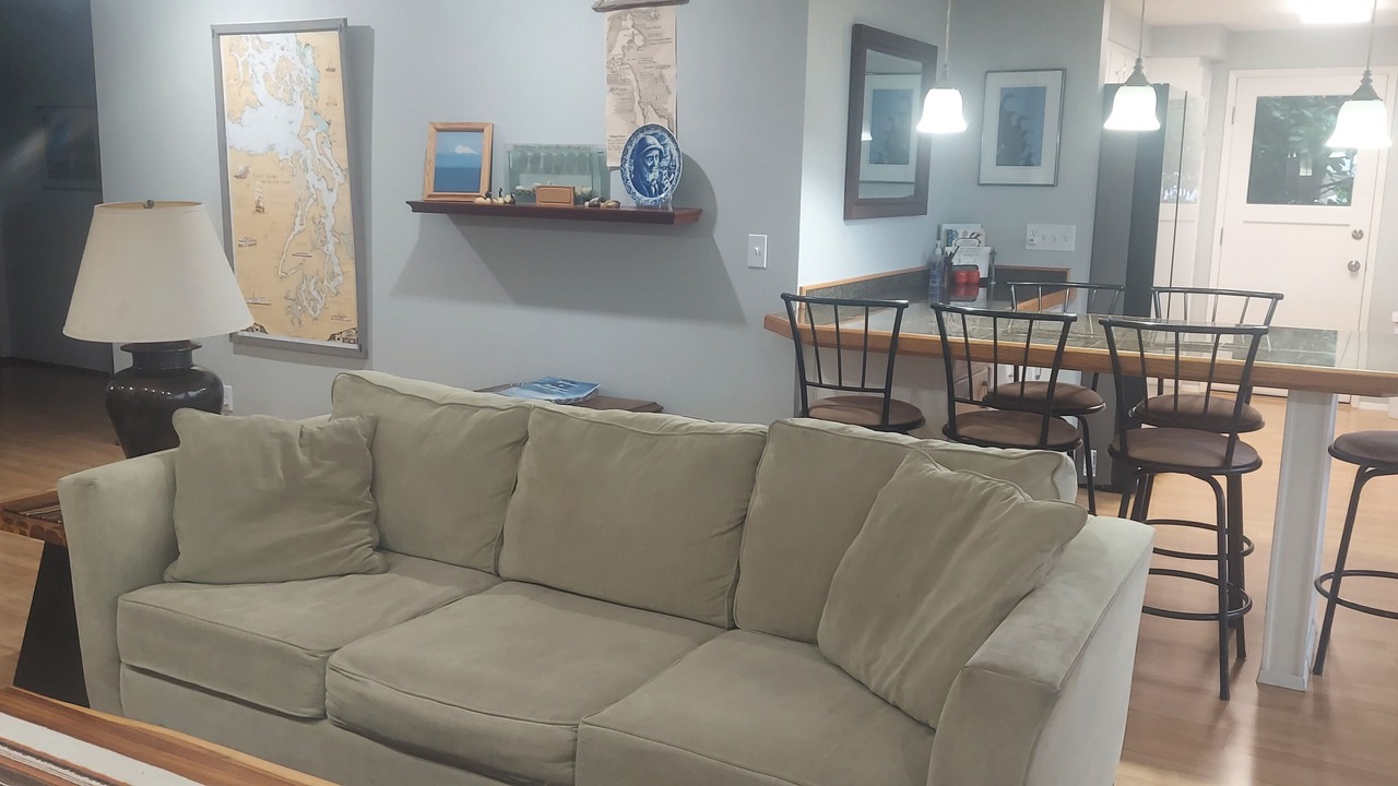 Photo of Livingroom in Coupeville