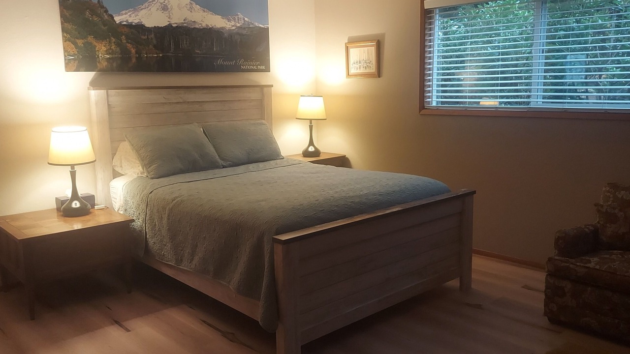 Photo of Bedroom in Coupeville