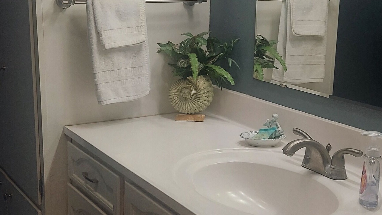 Photo of Bathroom in Coupeville