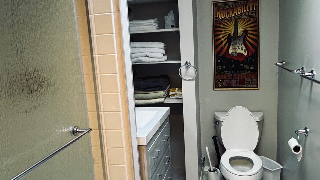 Photo of Bathroom in Cedar Hills