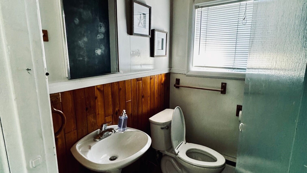 Photo of Bathroom in Cedar Hills