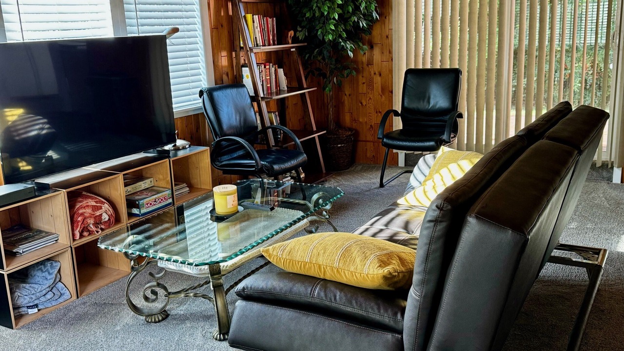 Photo of Livingroom in Cedar Hills