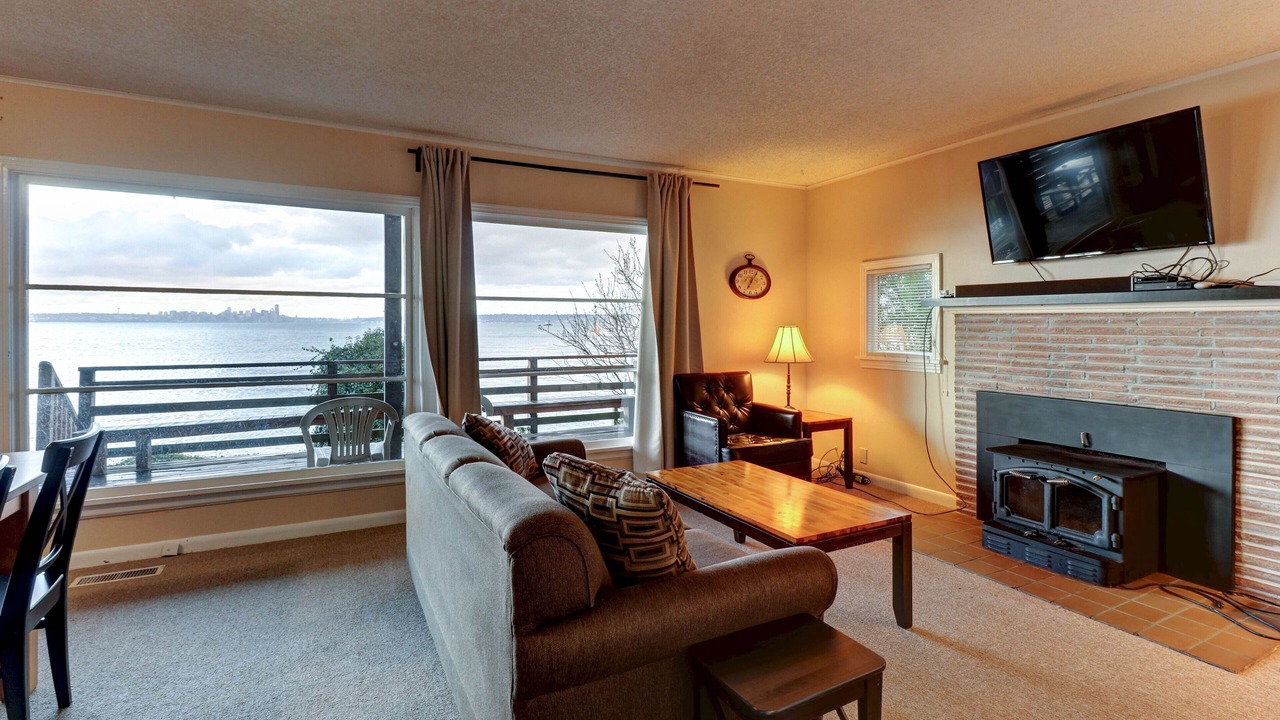 Photo of Livingroom in Bainbridge Island