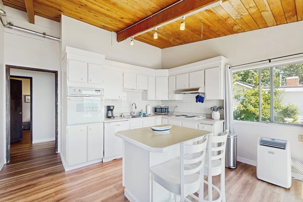 Photo of Kitchen in Bainbridge Island