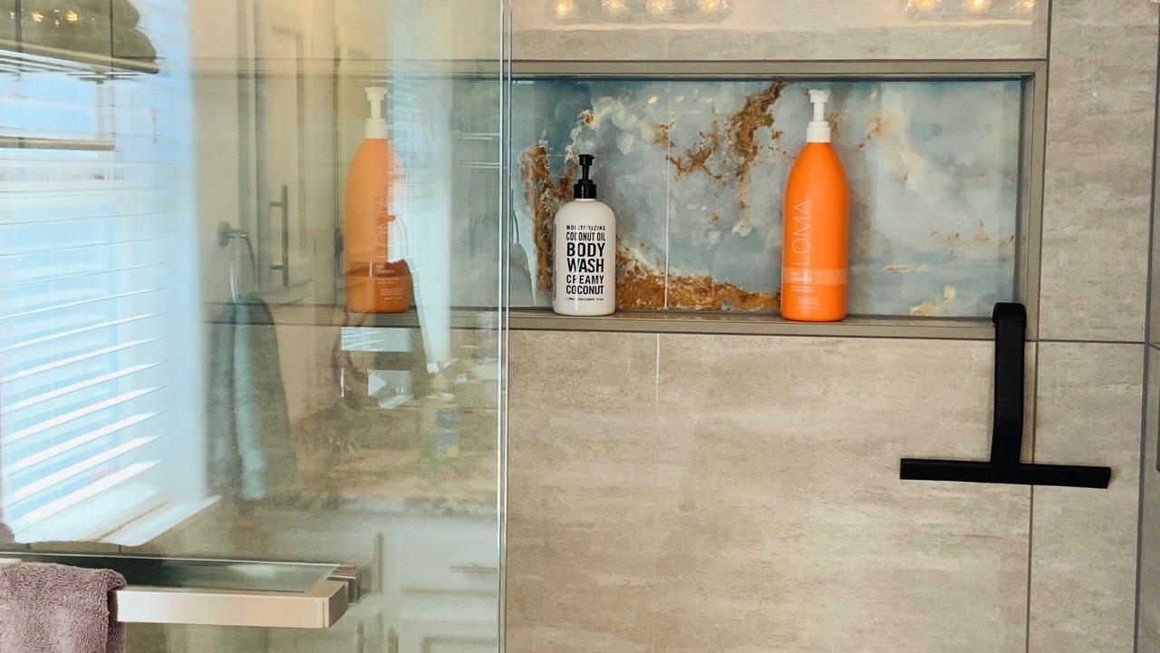 Photo of Bathroom in Coupeville